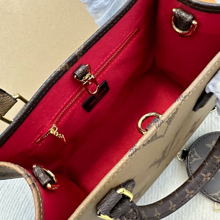 Mini Lv Louis Vuitton bag