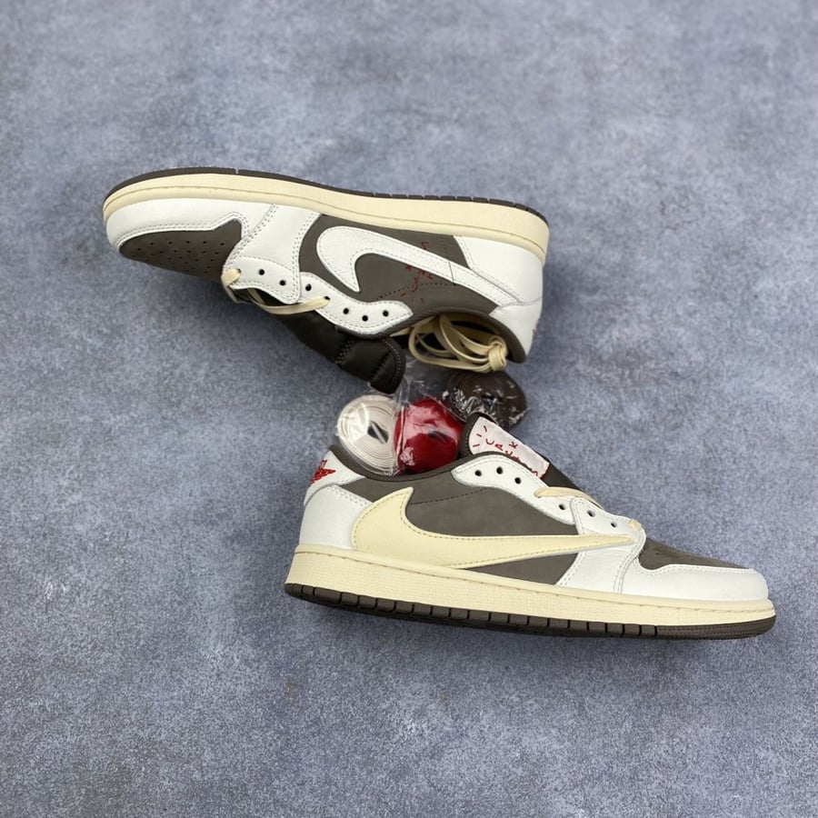 Nike Travis Scott