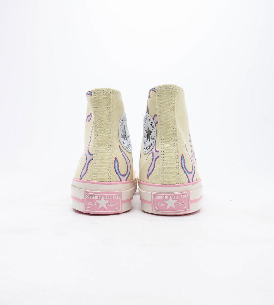 كونفرس- Converse