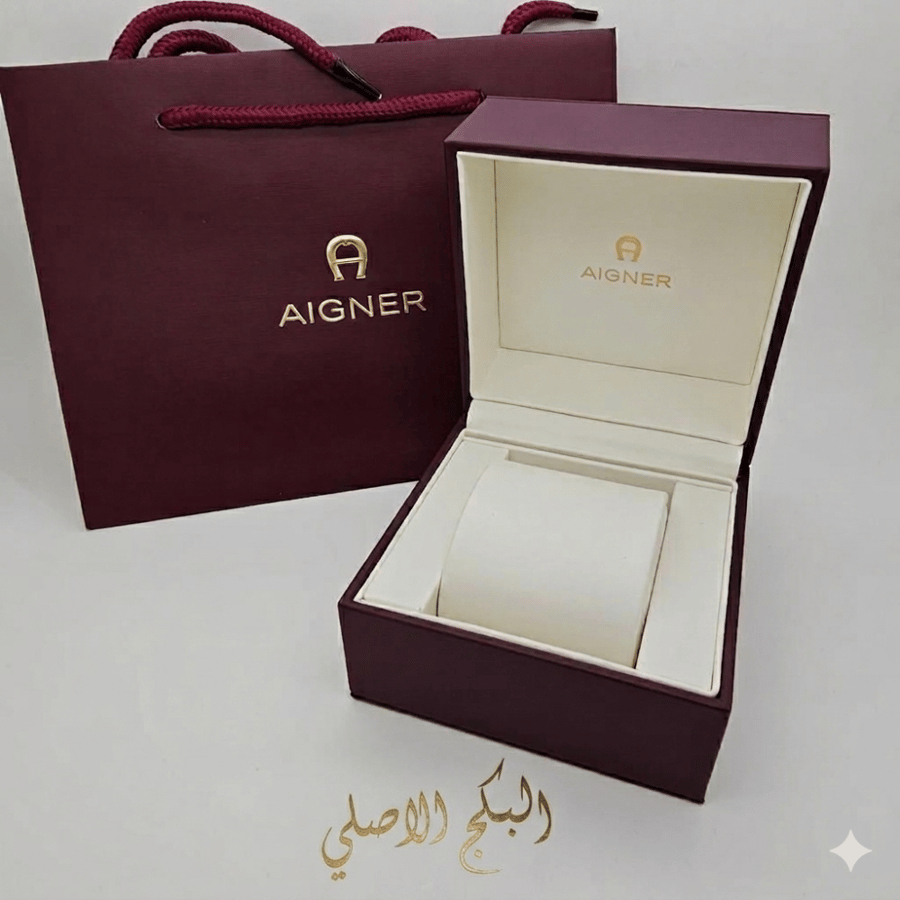 ساعة أقنر ذهبي بإطار أبيض ماستر كوبي
