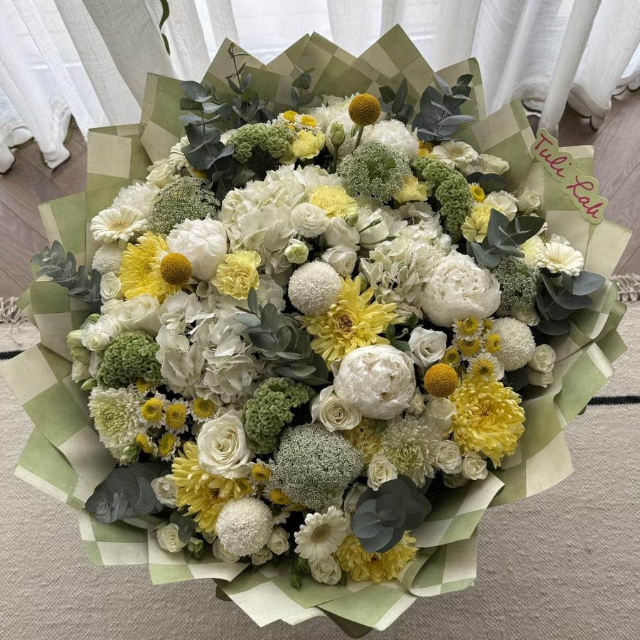Super white bouquet