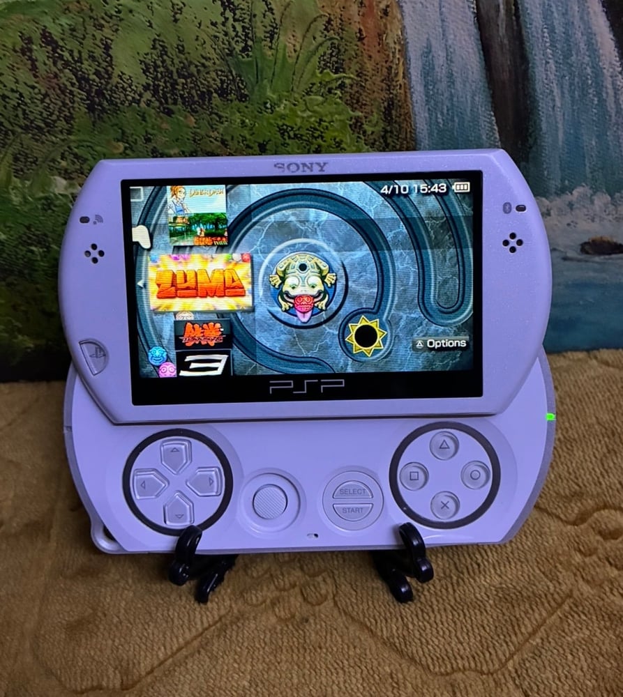 PSP GO معدل