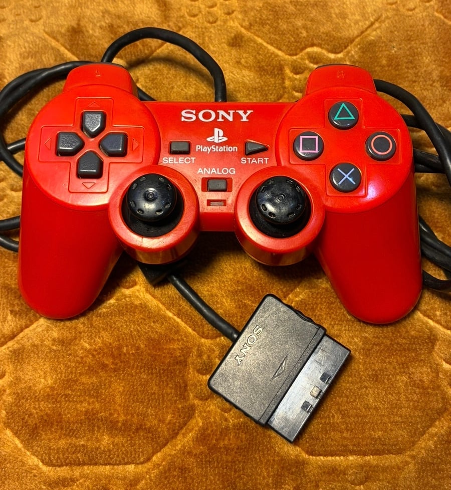 Sony PlayStation 2 - Slim Red