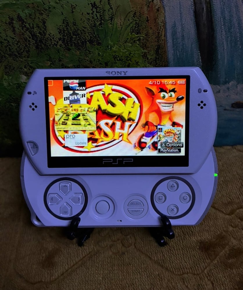 PSP GO معدل