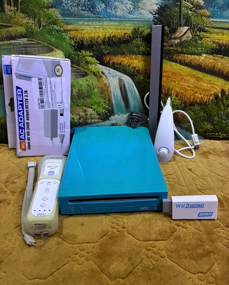 Nintendo Wii blue (2006)