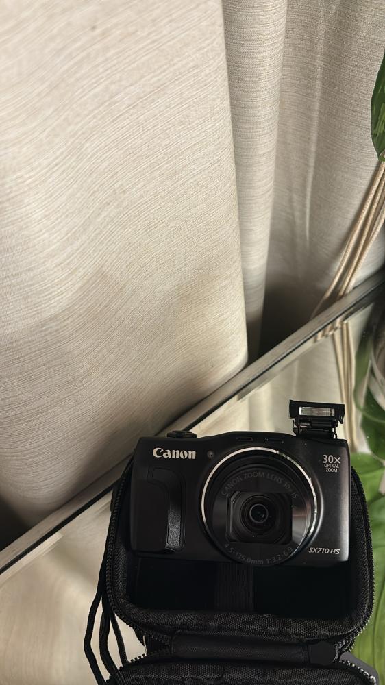 Canon powershot sx710