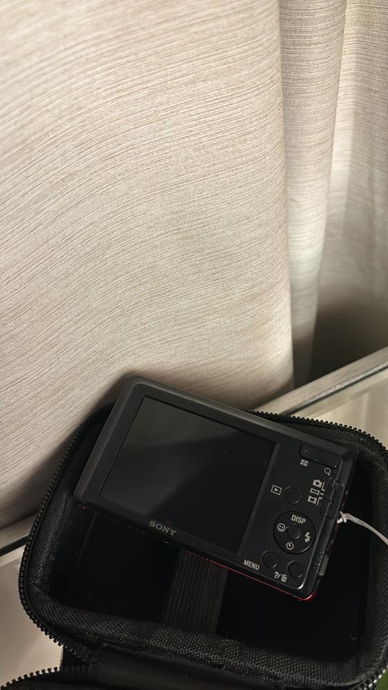 Sony Cybershot In red