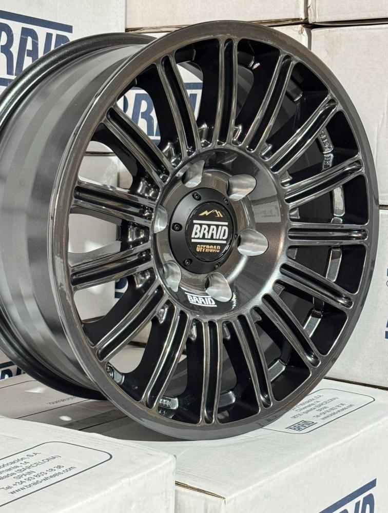 Original Pride rims size 17 Nissan Platinum and GMC