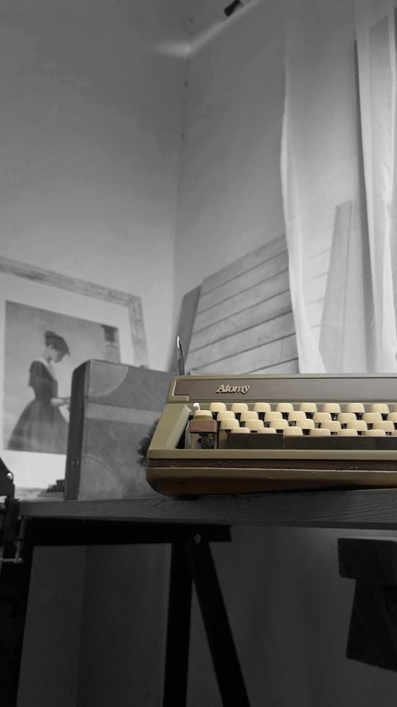 atomy Typewriter
