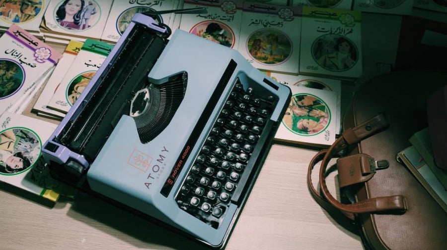 صناعه ايطاليه' روفر' إنتاج عام 1975' عربيه بغلاف المصنع