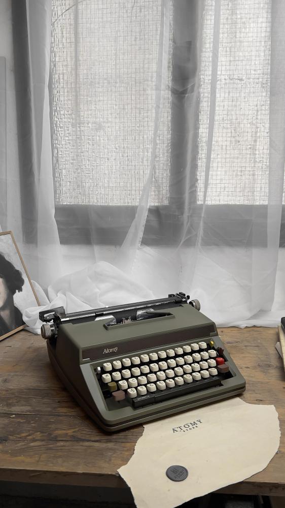 atomy Typewriter