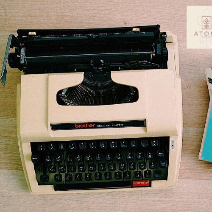 Brother typewriter deluxe