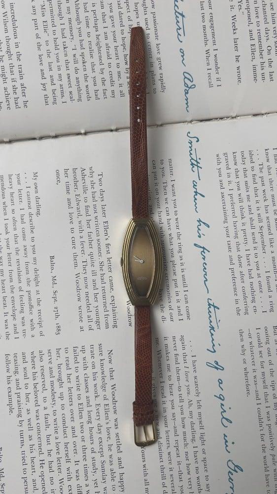 ساعه فولكان , مطليه بالذهب من عام ١٩٧٠ م