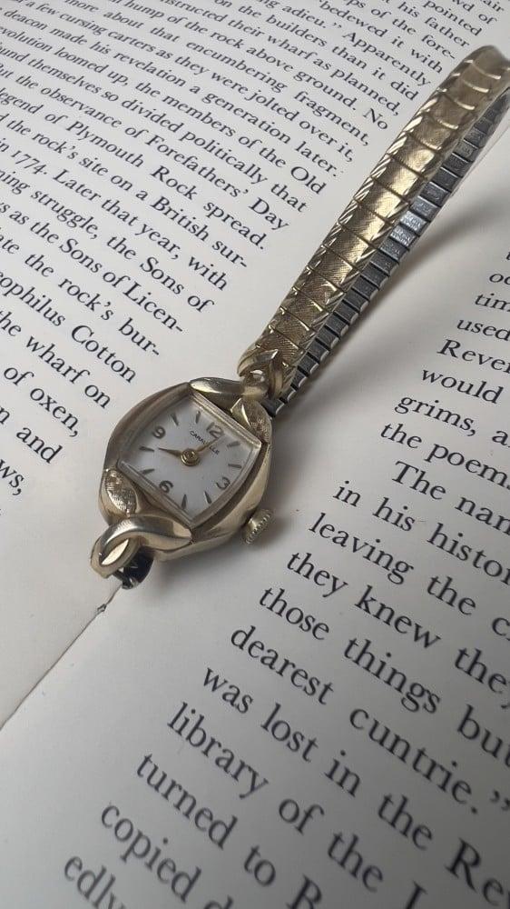ساعة bulova caravelle الذهبية صناعة العام ١٩٧٢ م