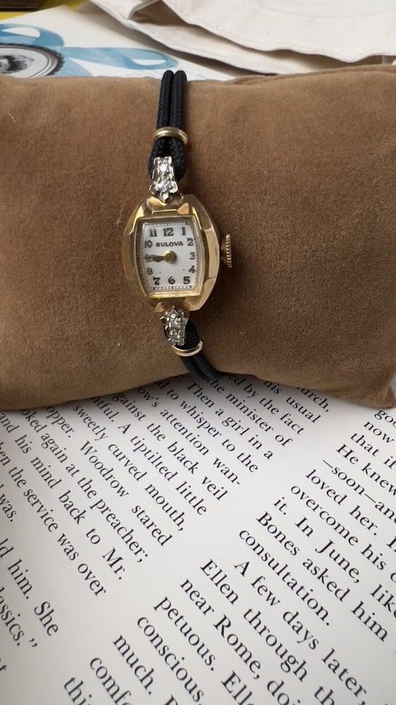 ساعة Bulova