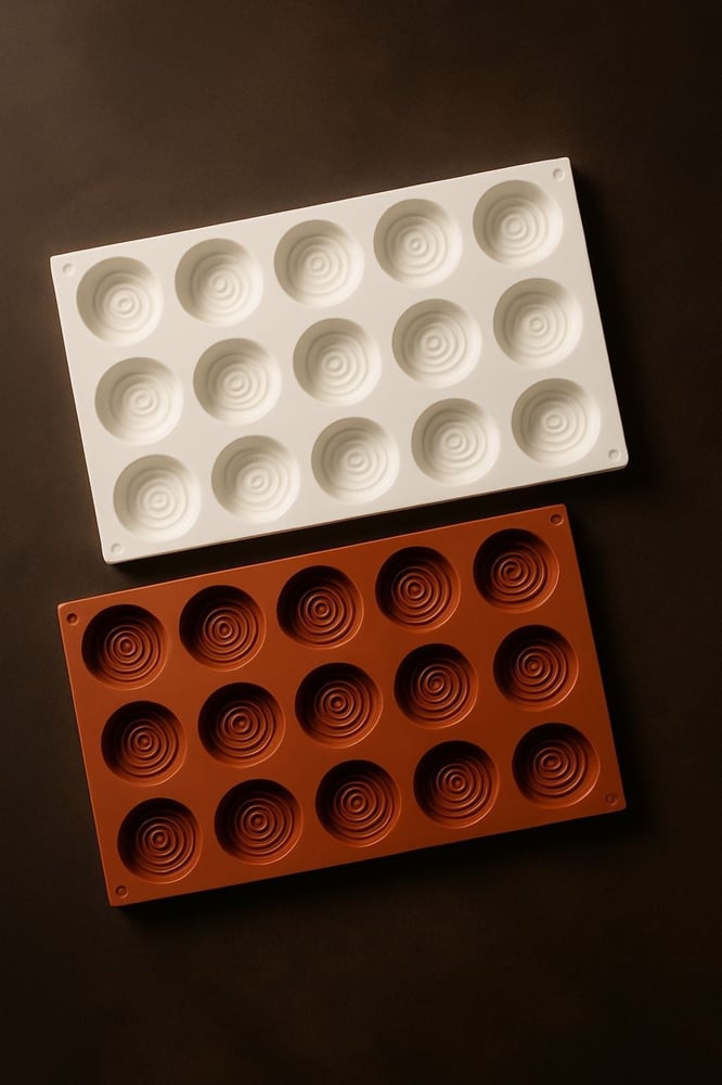 Luxurious silicone mold for sweets