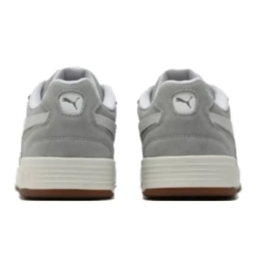 حذاء رياضي منخفض الارتفاع للرجال من PUMA C-Skate: أنيق، خفيف الوزن، قابل للتنفس، متين، ومقاوم للصدمات باللونين الرمادي والأبيض 403145-02
