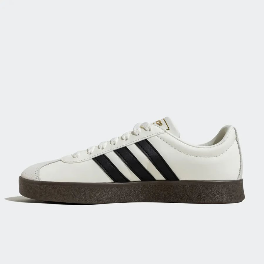 حذاء رياضي كاجوال برباط من Adidas رسمي جديد للجنسين JQ1501