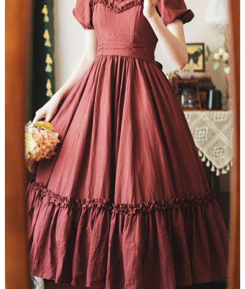 【Forest Wardrobe】فستان ريفي كلاسيكي بياقة مربعة وأكتاف مكشكشة "أغنية الغابة" من براند خزانة الغابة
