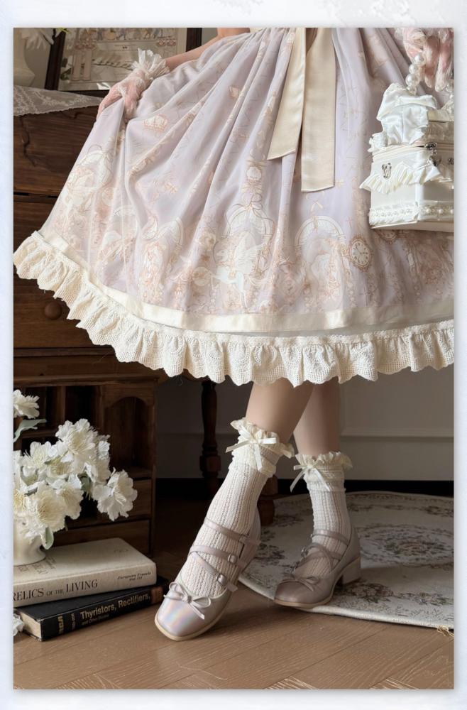 【Chiki】فستان JSK بطبعة وحيد القرن الحالمة بأسلوب Classic Lolita (Cla) الأنيق.