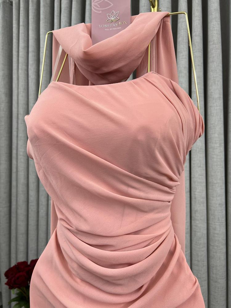 فستان ناعم طويل