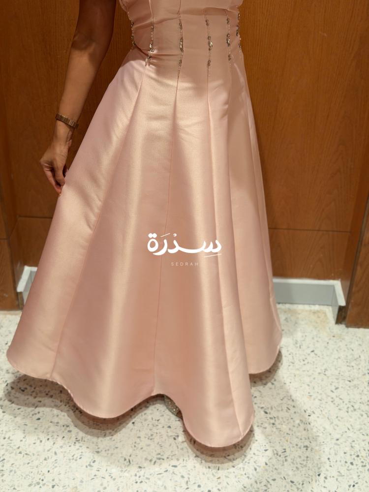 فستان توب تطريز علوي مميز