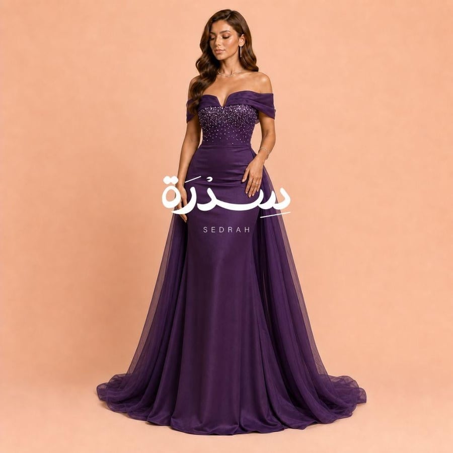 فستان سهرة كورسيه مزين بتطريز الكريستال