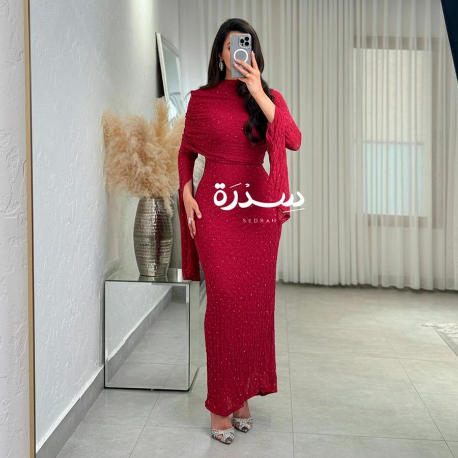 فستان سهرة ناعم