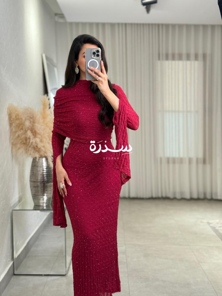 فستان سهرة ناعم