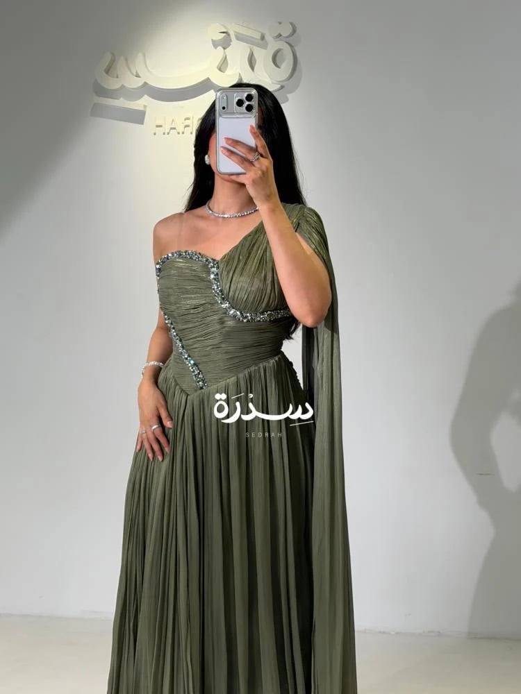 فستان كرنكل بتطريز مميز