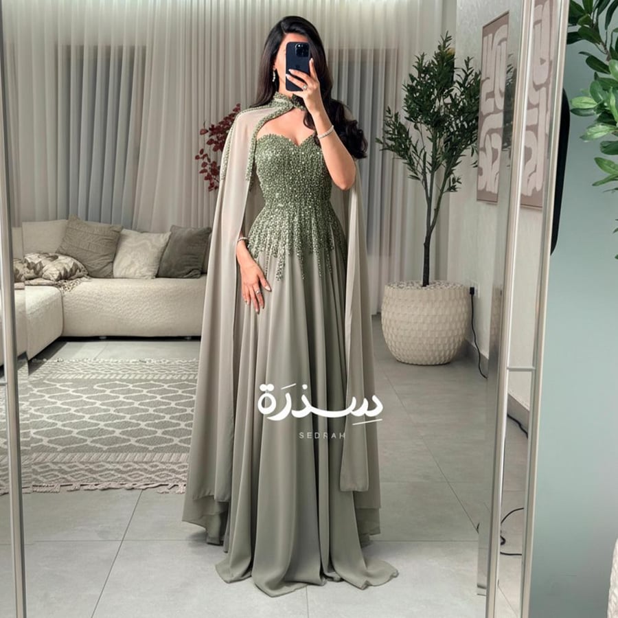 فستان تل بتطريز مميز