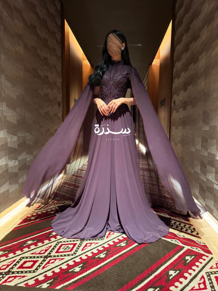 فستان موف بقصة خصر
