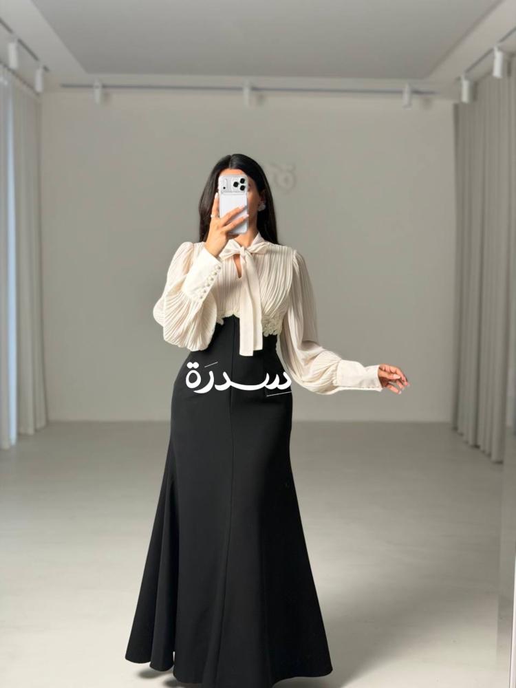 فستان ناعم اكمام طويلة بلاسيه