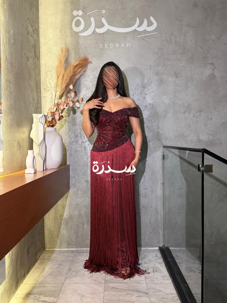 فستان سهرة شك هدب