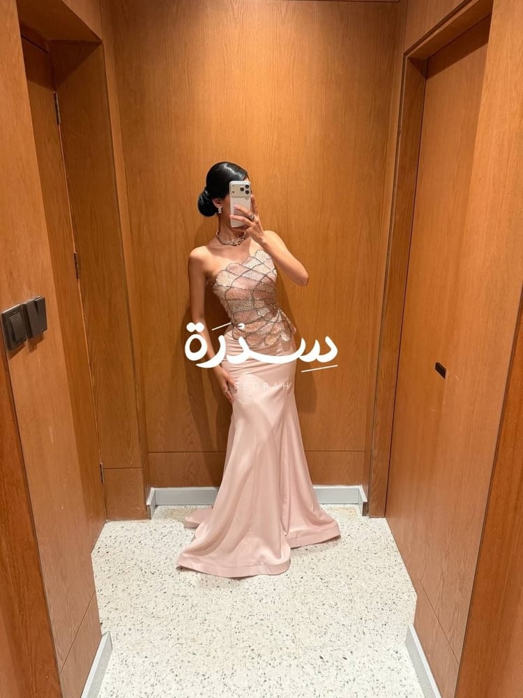 فستان سهرة الساتان الملكي