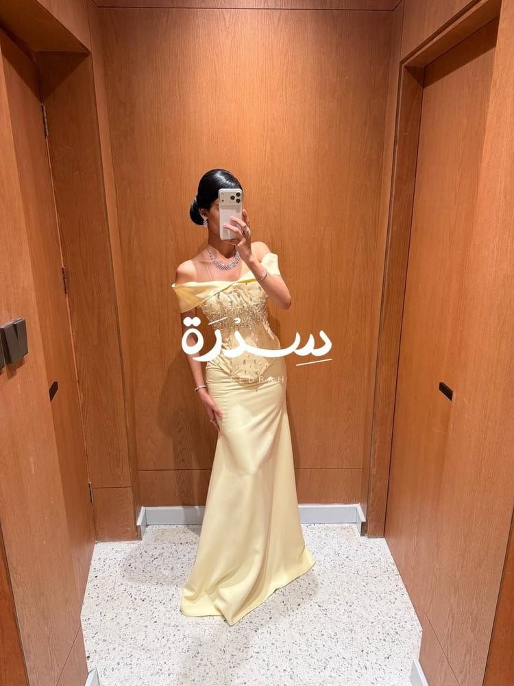 فستان سهرة كورسيه بتطريز كرستال و اللؤلؤ