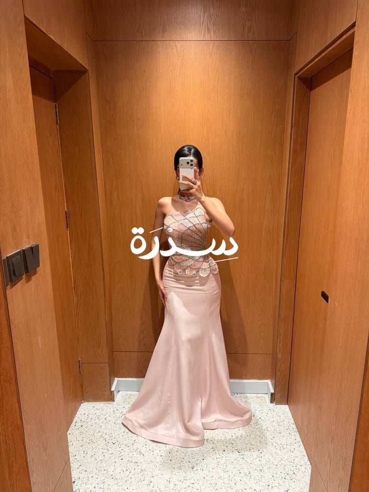 فستان سهرة الساتان الملكي