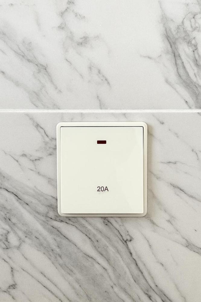 White 20 Amp heater switch