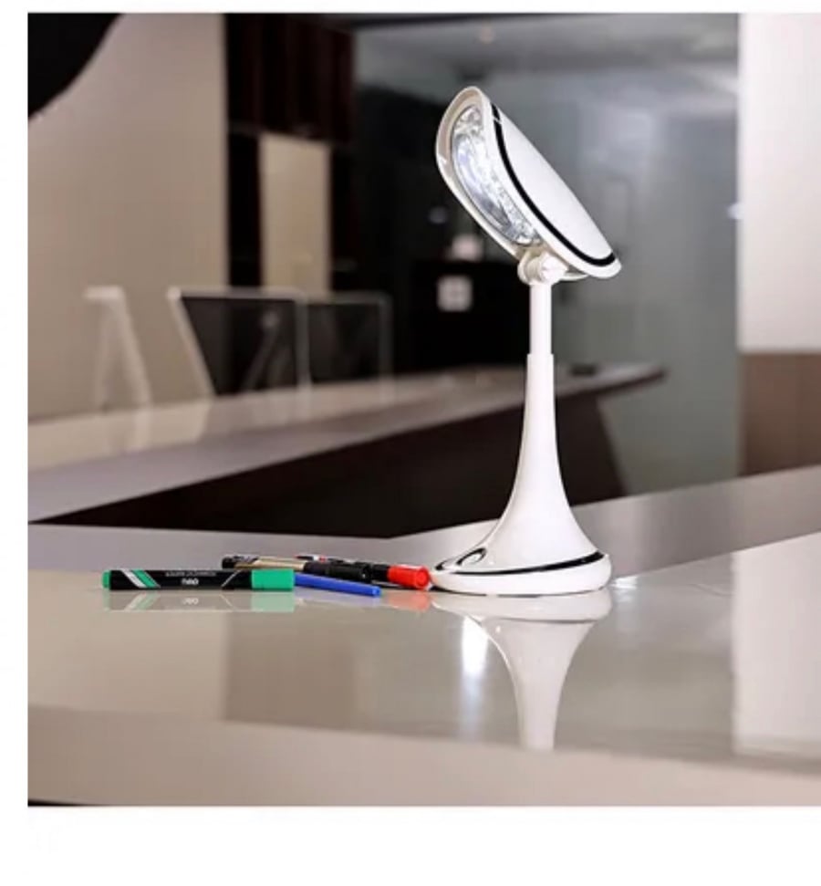 Desk reading lamp