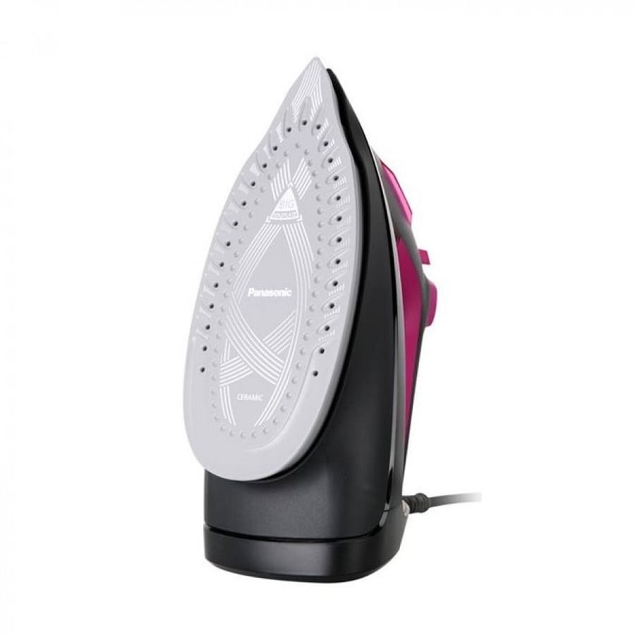 Panasonic steam iron NI-U400 with durable design and large soleplate base