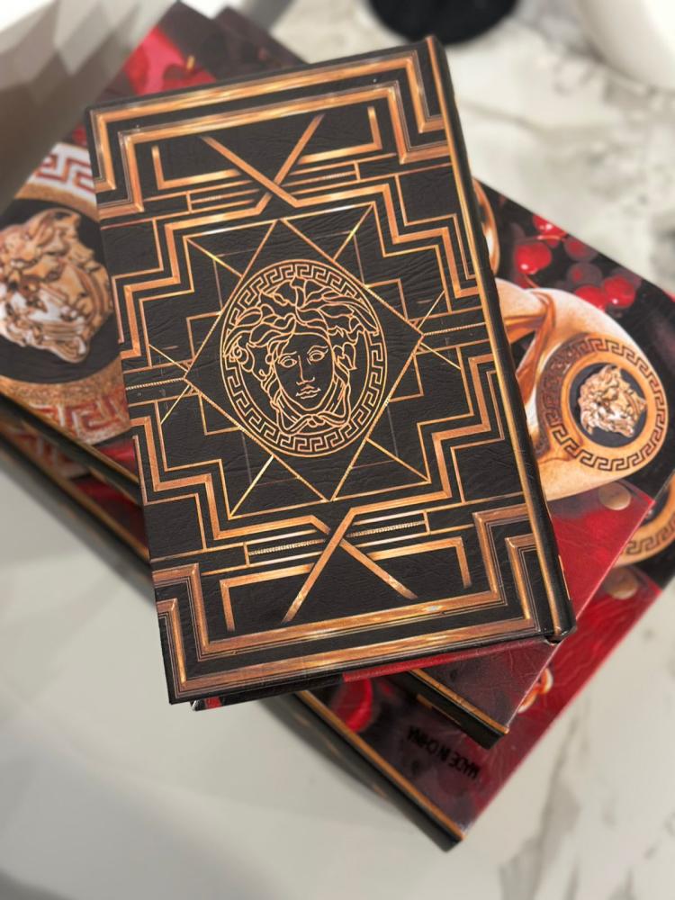مجموعة كتب ديكور مع مساحة تخزين