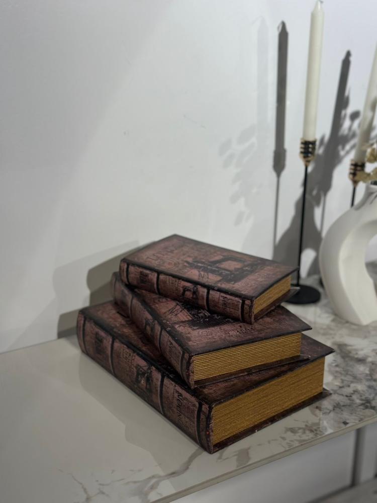 مجموعة كتب ديكور مع مساحة تخزين