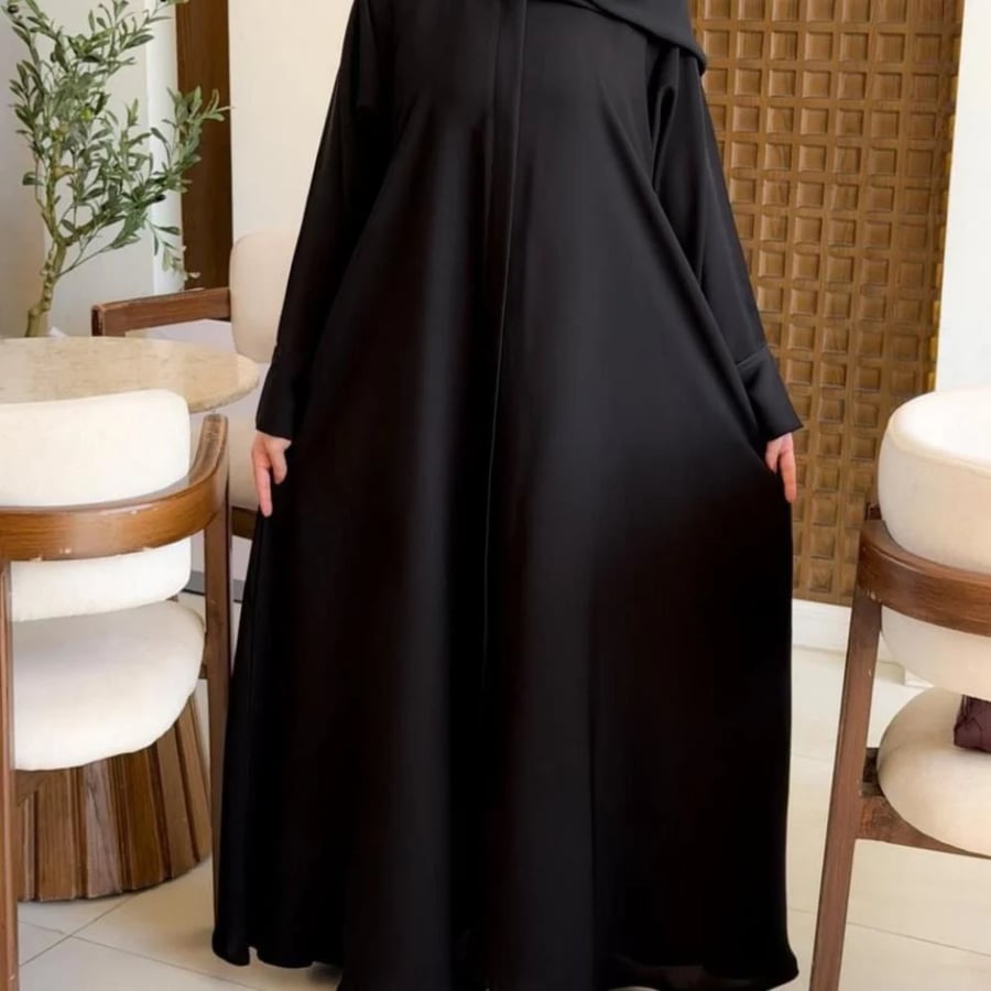 عرض عبايه عمليه + نقاب مقوس + نقاب ملكي + طرحة قطن
