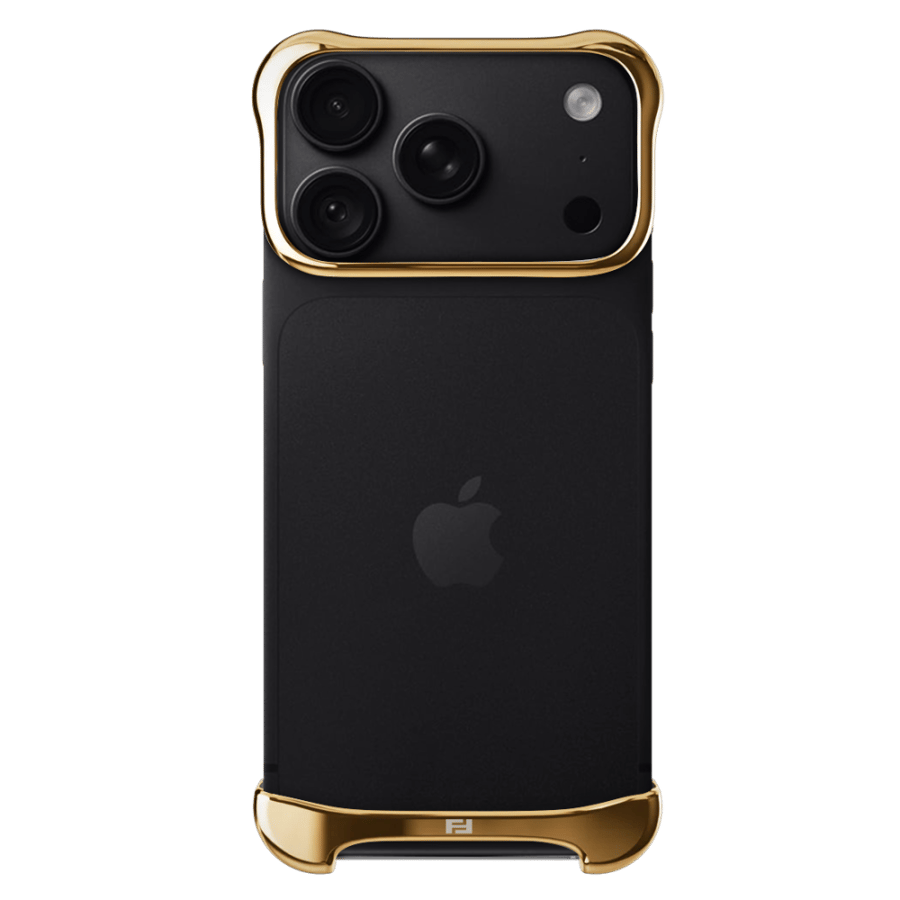 تِيتَـان iPhone 18