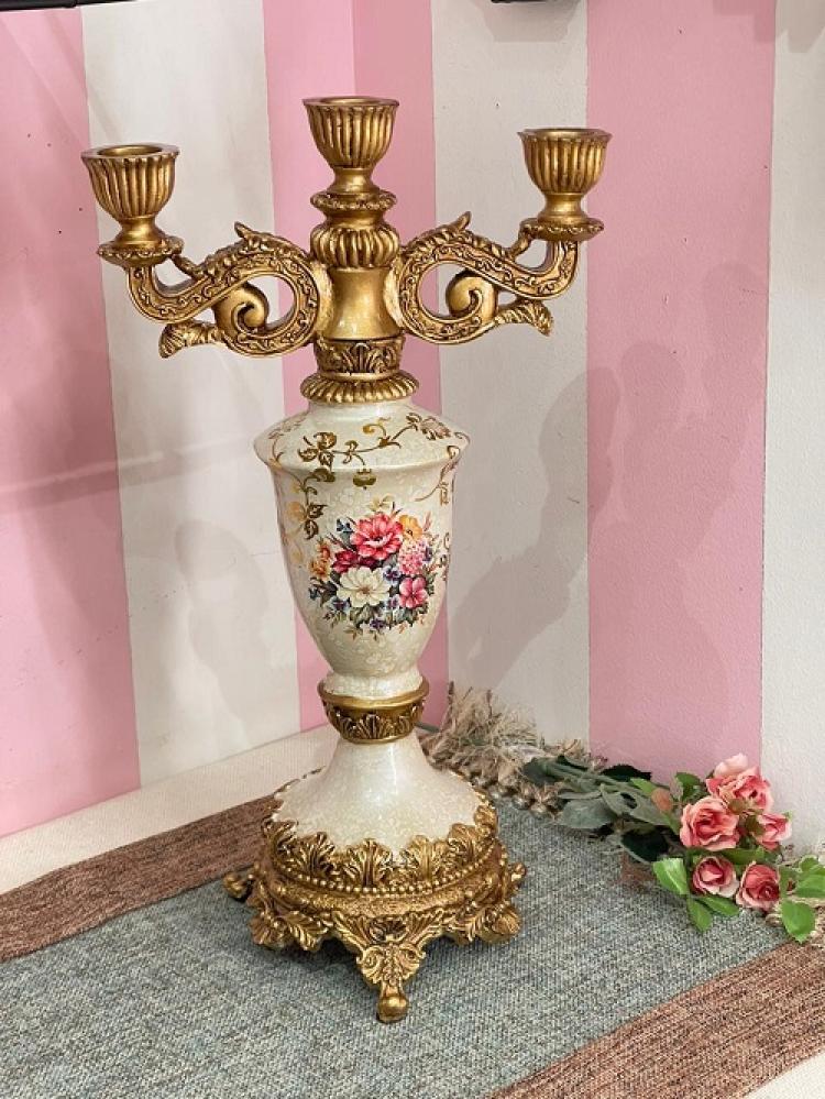 حامل شموع رويال باللون العاجي على الطراز الفيكتوري | Resin Candle Holder Ivory  Size:-34x23 cm