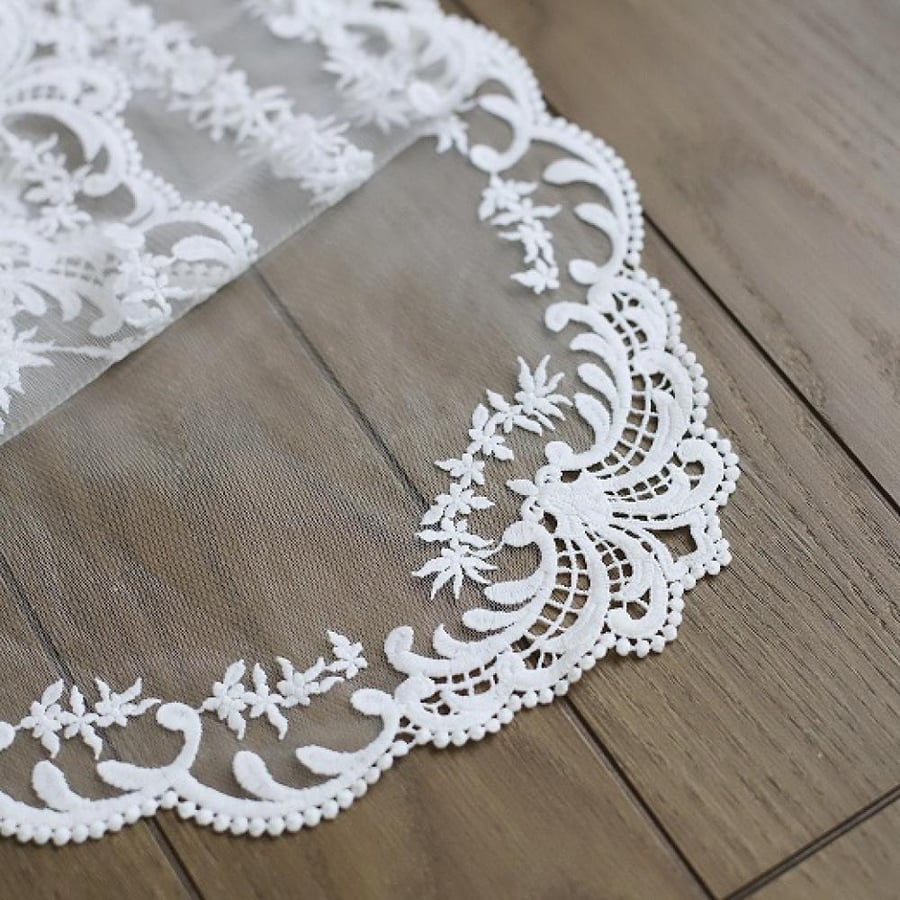 مفرش دانتيل قطني بيضاوي مقاس 70*45 سم لون اوف وايت | Oval cotton lace