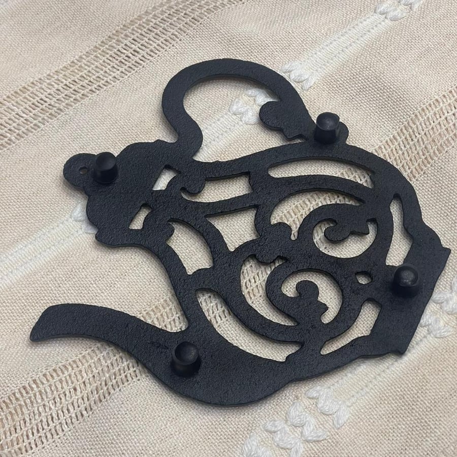 قاعدة قوري حرارية معدنية | Iron Teapot Mat