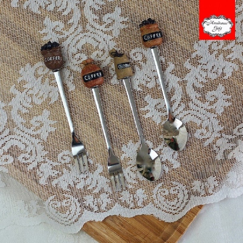 طقم 4  ملاعق وشوك للحلى اشكال قهوه