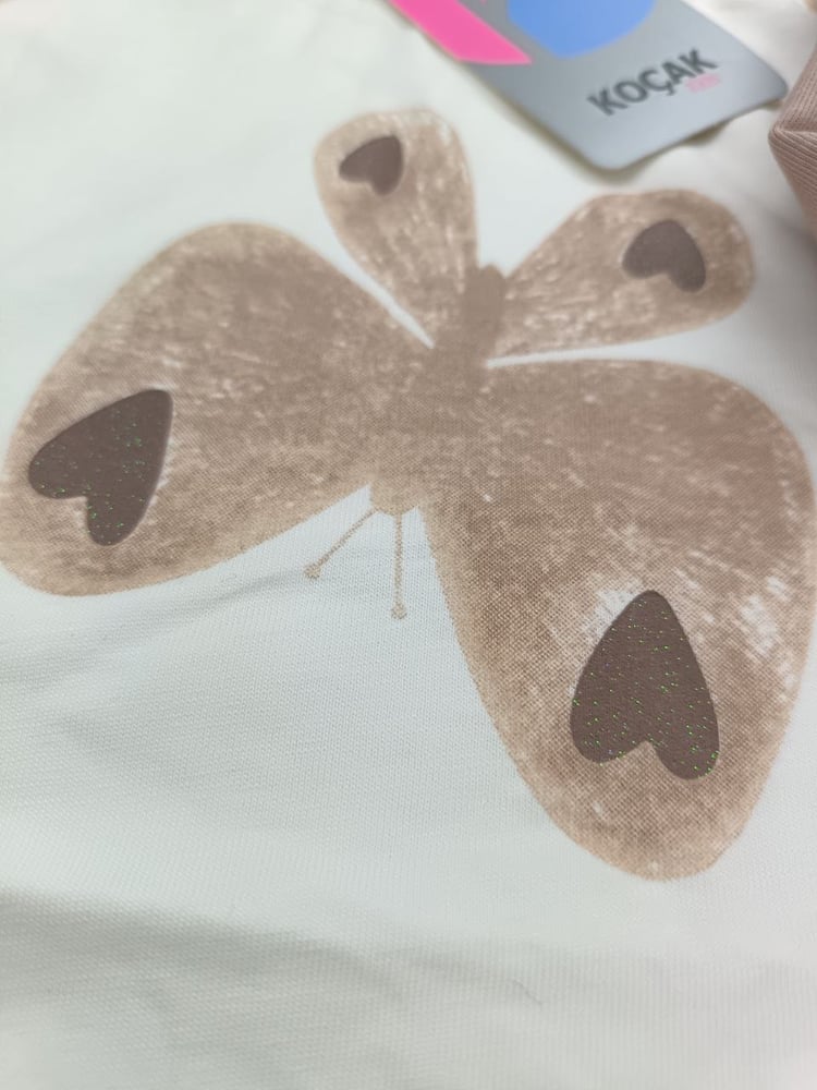 طقم بناتي
