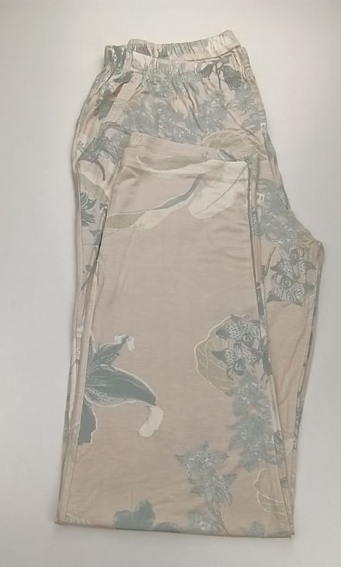 بيجامة نسائية وردي فاتح